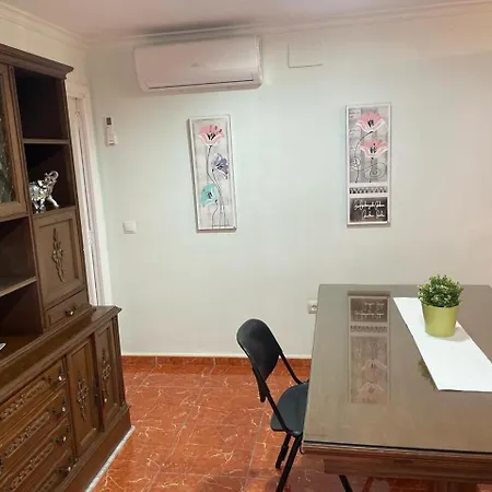 Germanies Y Garaje , Apartamento