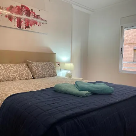 Germanies Y Garaje , Apartamento *