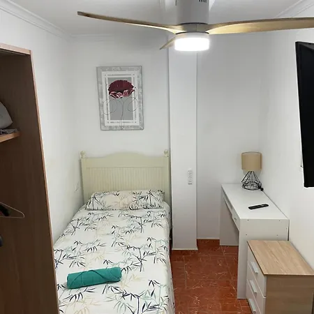 Apartment Germanies Y Garaje , Algemesi