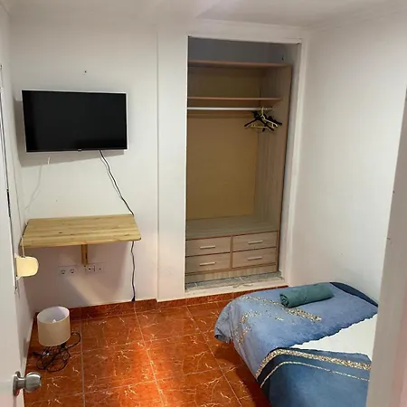 Germanies Y Garaje , Apartment *